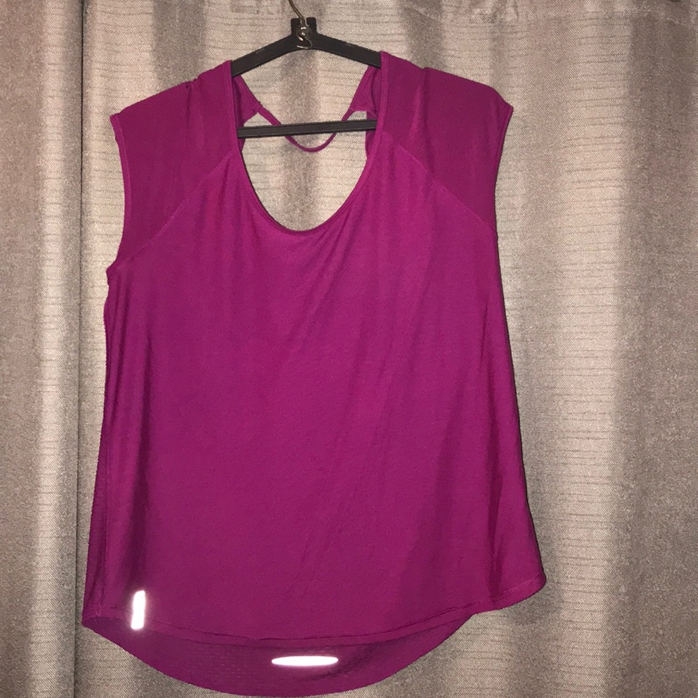 purple workout shirt